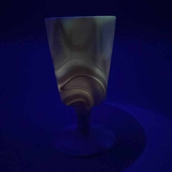 Vintage Slag Glass Goblet Vase Carmel Swirl - Picture 13 of 15